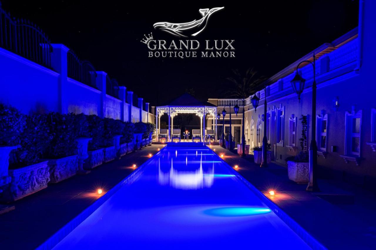 Grand Lux Boutique Manor 호텔 허머너스 외부 사진