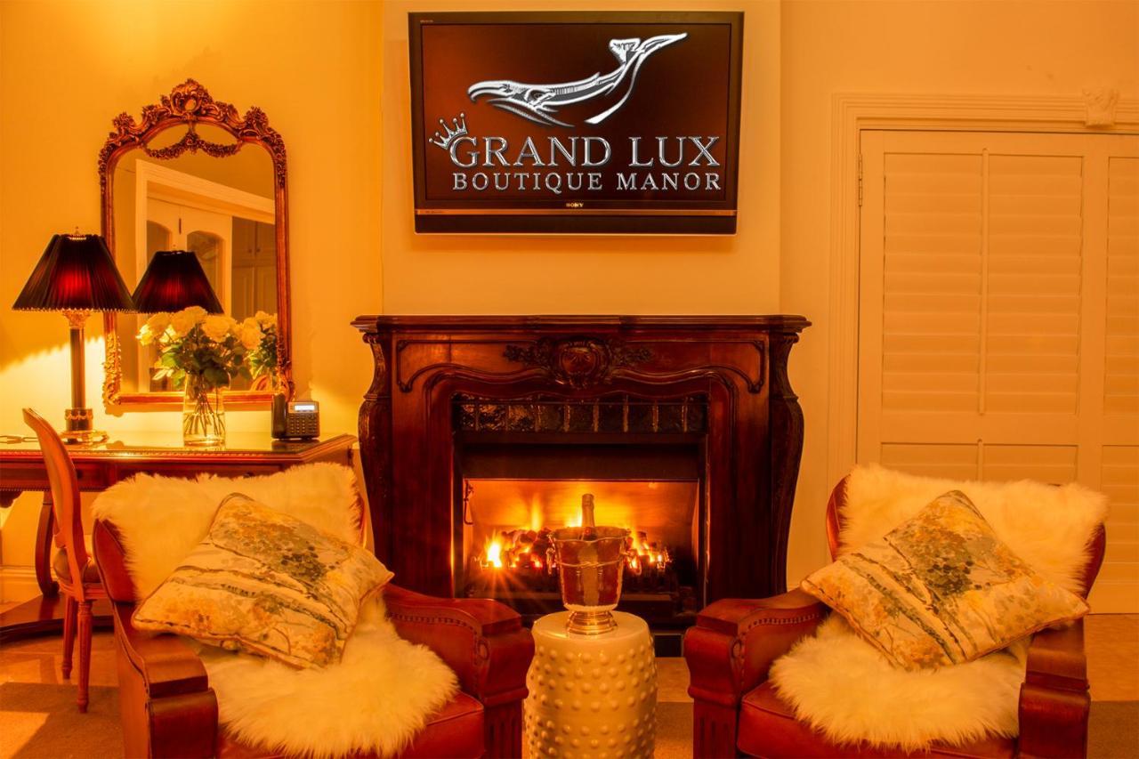 Grand Lux Boutique Manor 호텔 허머너스 외부 사진