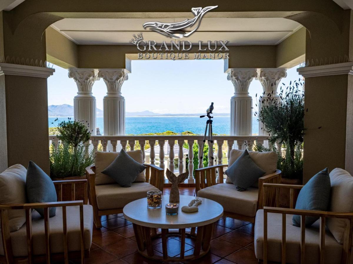 Grand Lux Boutique Manor 호텔 허머너스 외부 사진