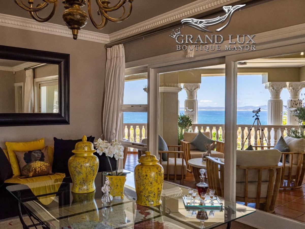 Grand Lux Boutique Manor 호텔 허머너스 외부 사진