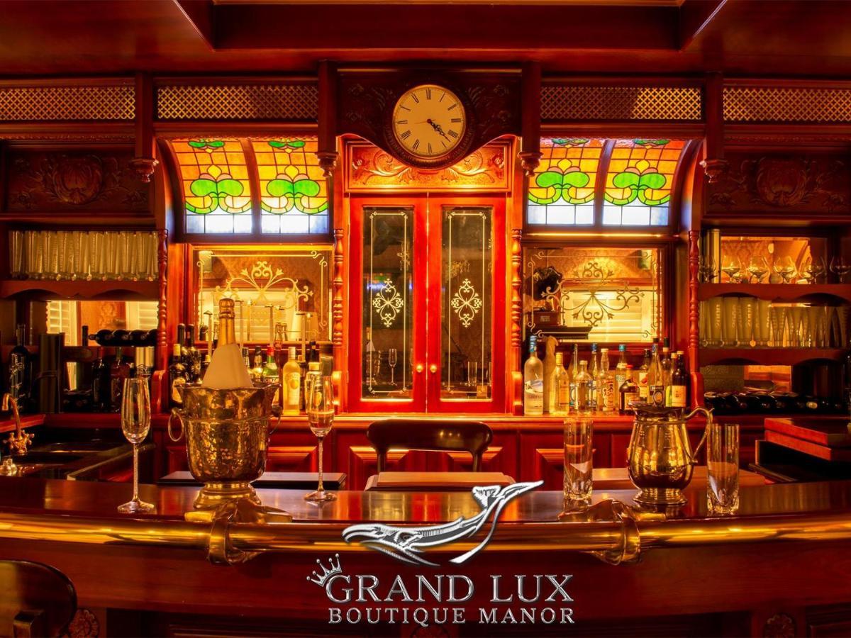 Grand Lux Boutique Manor 호텔 허머너스 외부 사진