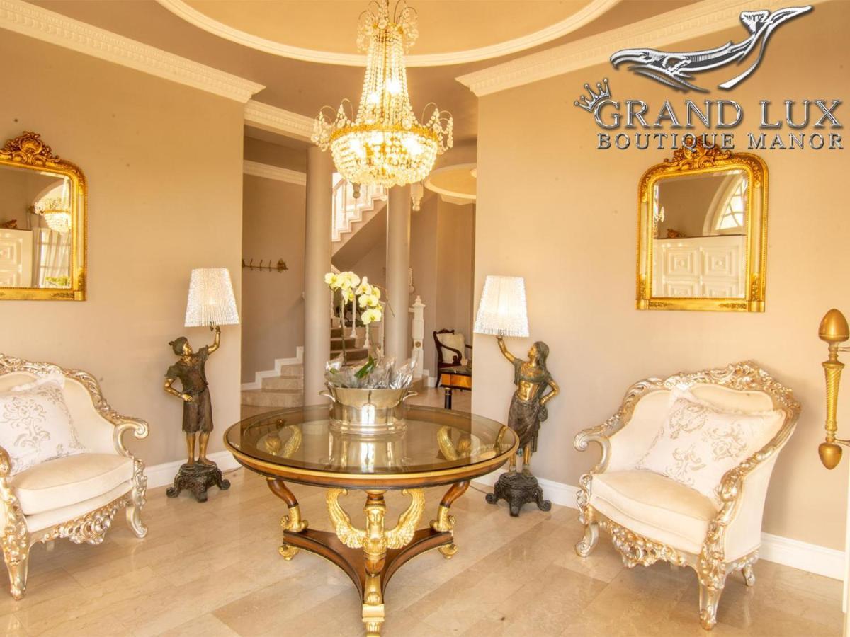 Grand Lux Boutique Manor 호텔 허머너스 외부 사진