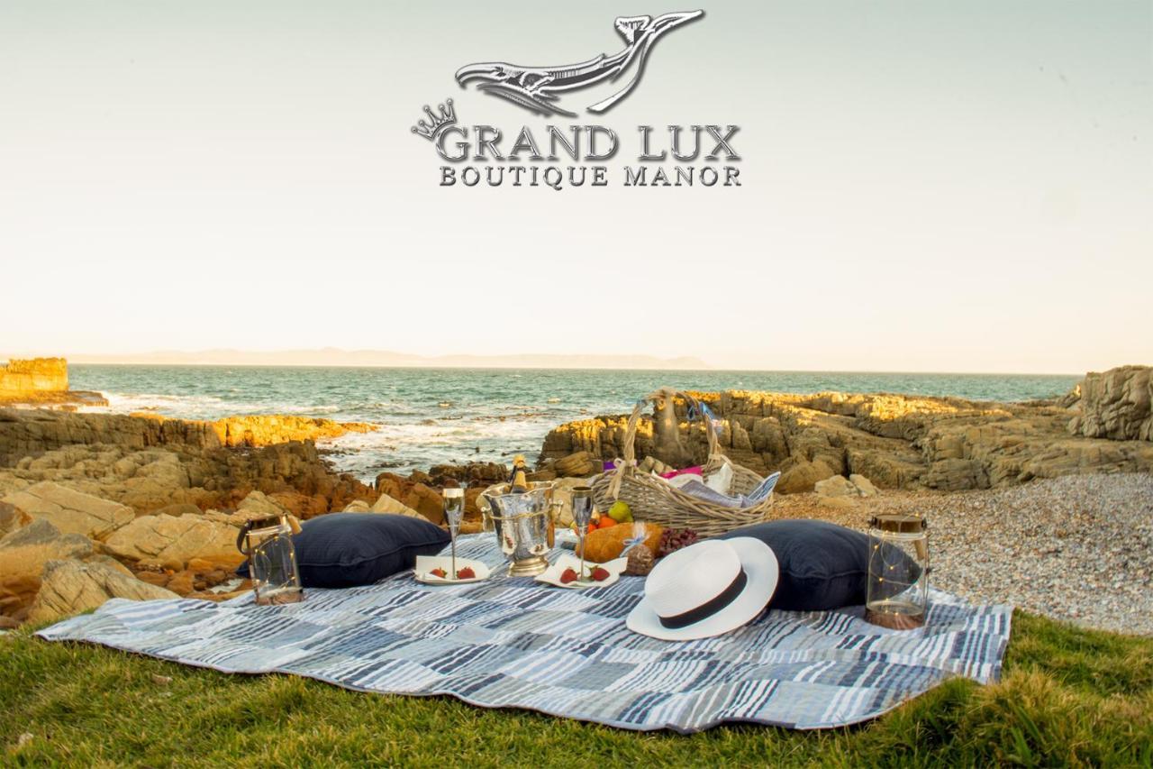 Grand Lux Boutique Manor 호텔 허머너스 외부 사진