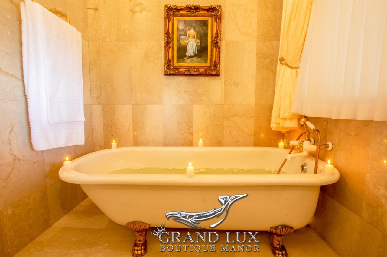 Grand Lux Boutique Manor 호텔 허머너스 외부 사진