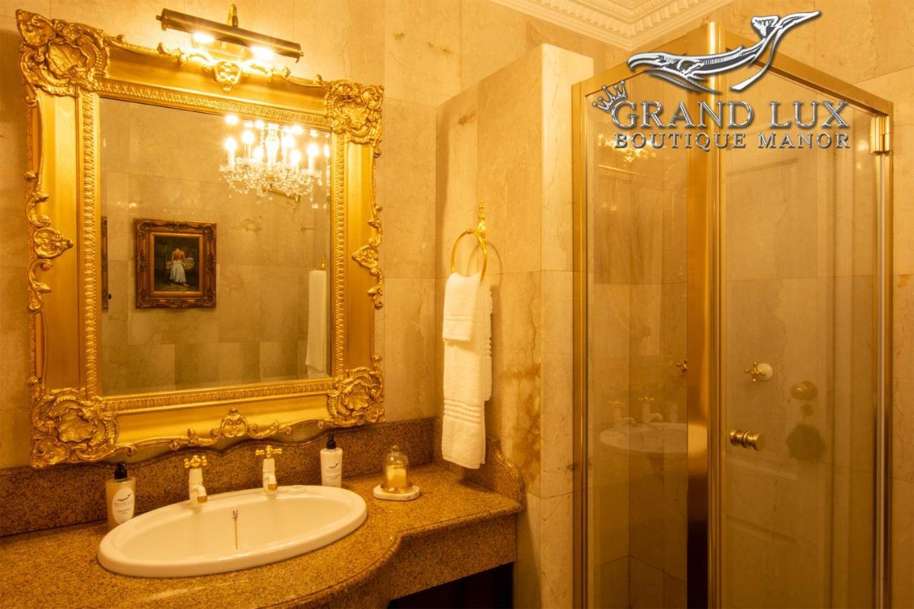 Grand Lux Boutique Manor 호텔 허머너스 외부 사진