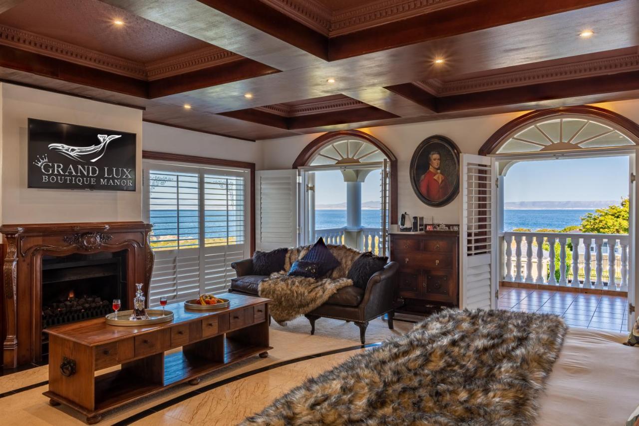 Grand Lux Boutique Manor 호텔 허머너스 외부 사진