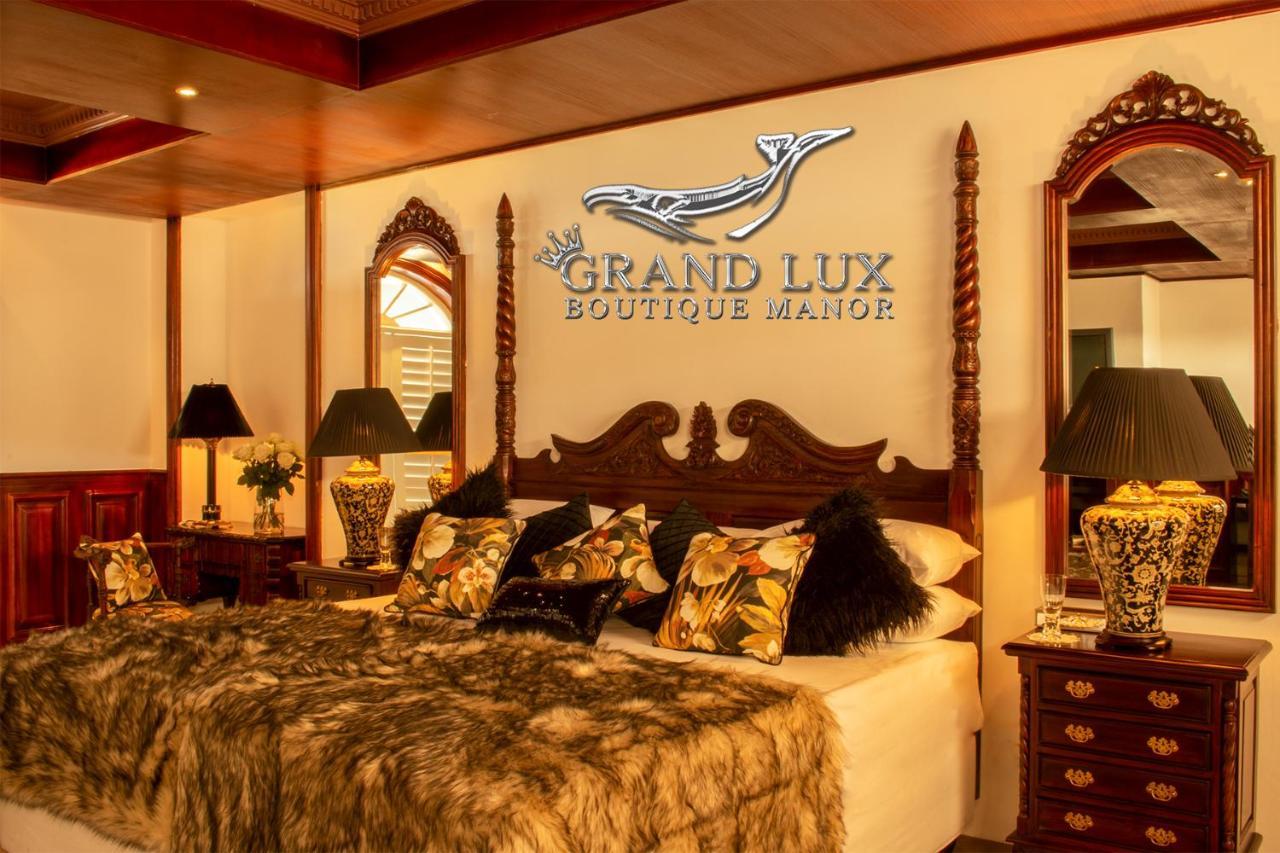 Grand Lux Boutique Manor 호텔 허머너스 외부 사진